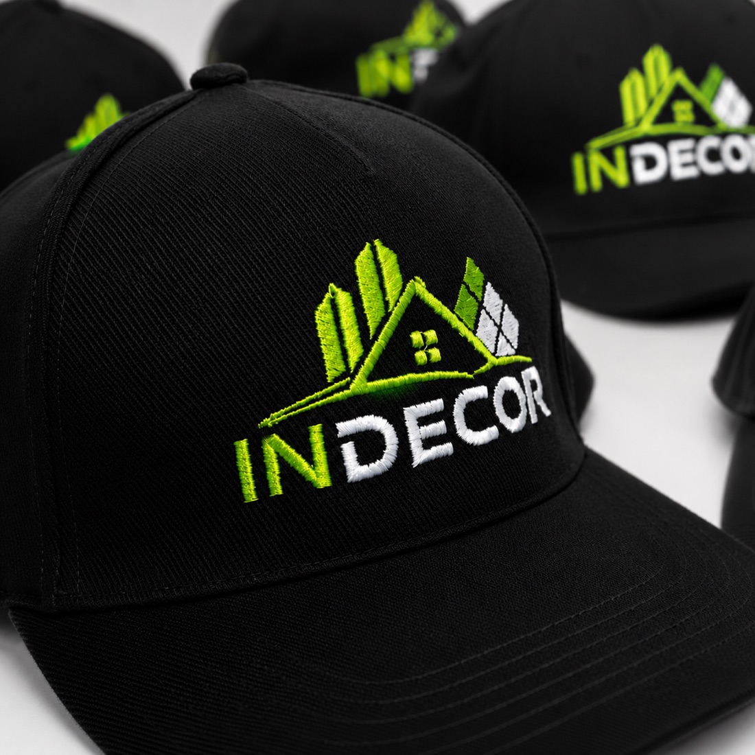 Șepci brodate cu logo personalizat